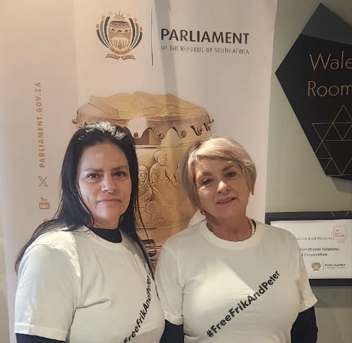 SONJA POTGIETER AND KATHY AT PARLIAMENT